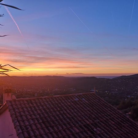 Vue Mer, Au Calme, Avec Jardin ! Spéracèdes エクステリア 写真